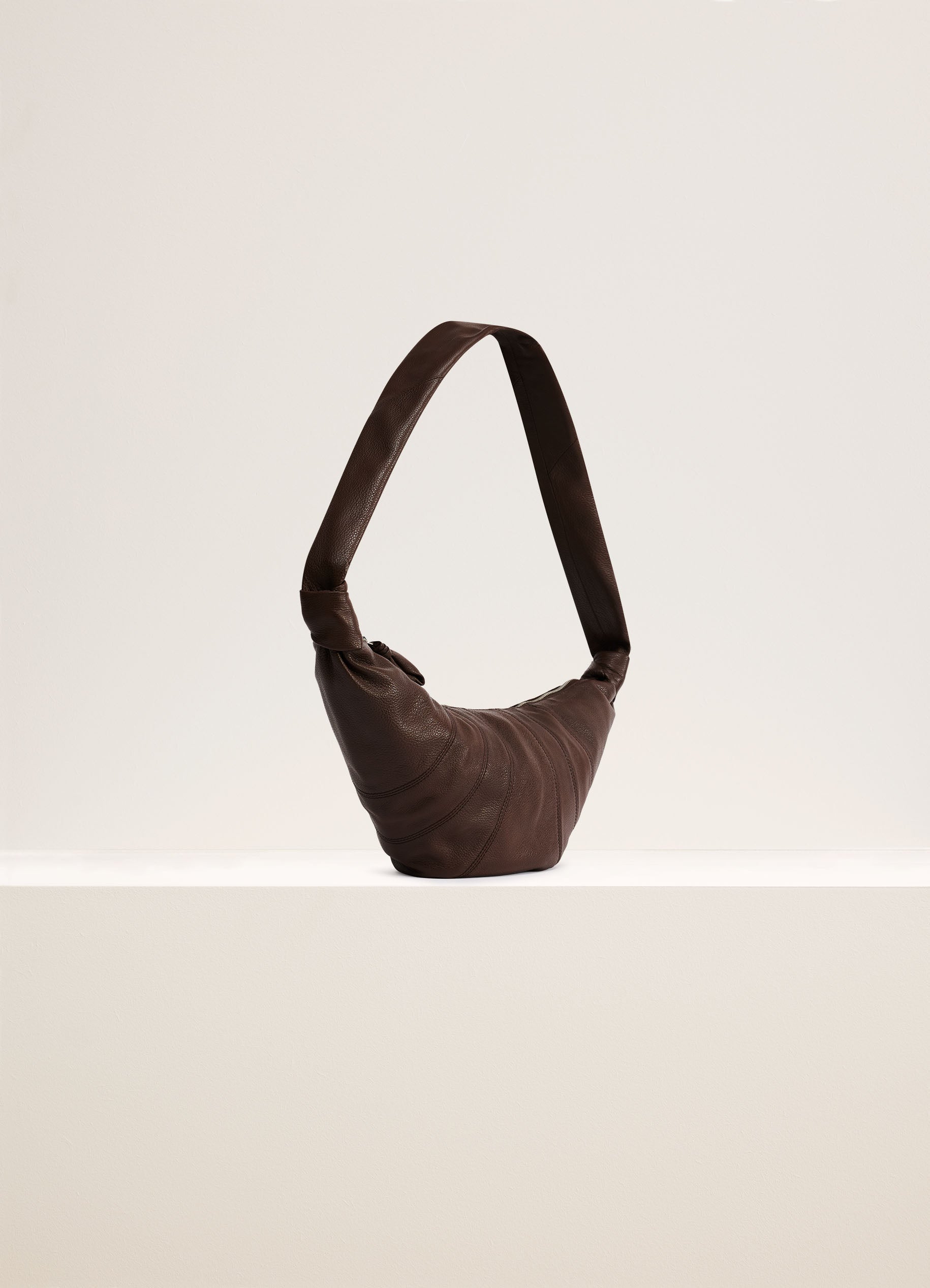 Large Croissant Bag in Dark Chocolate | LEMAIRE