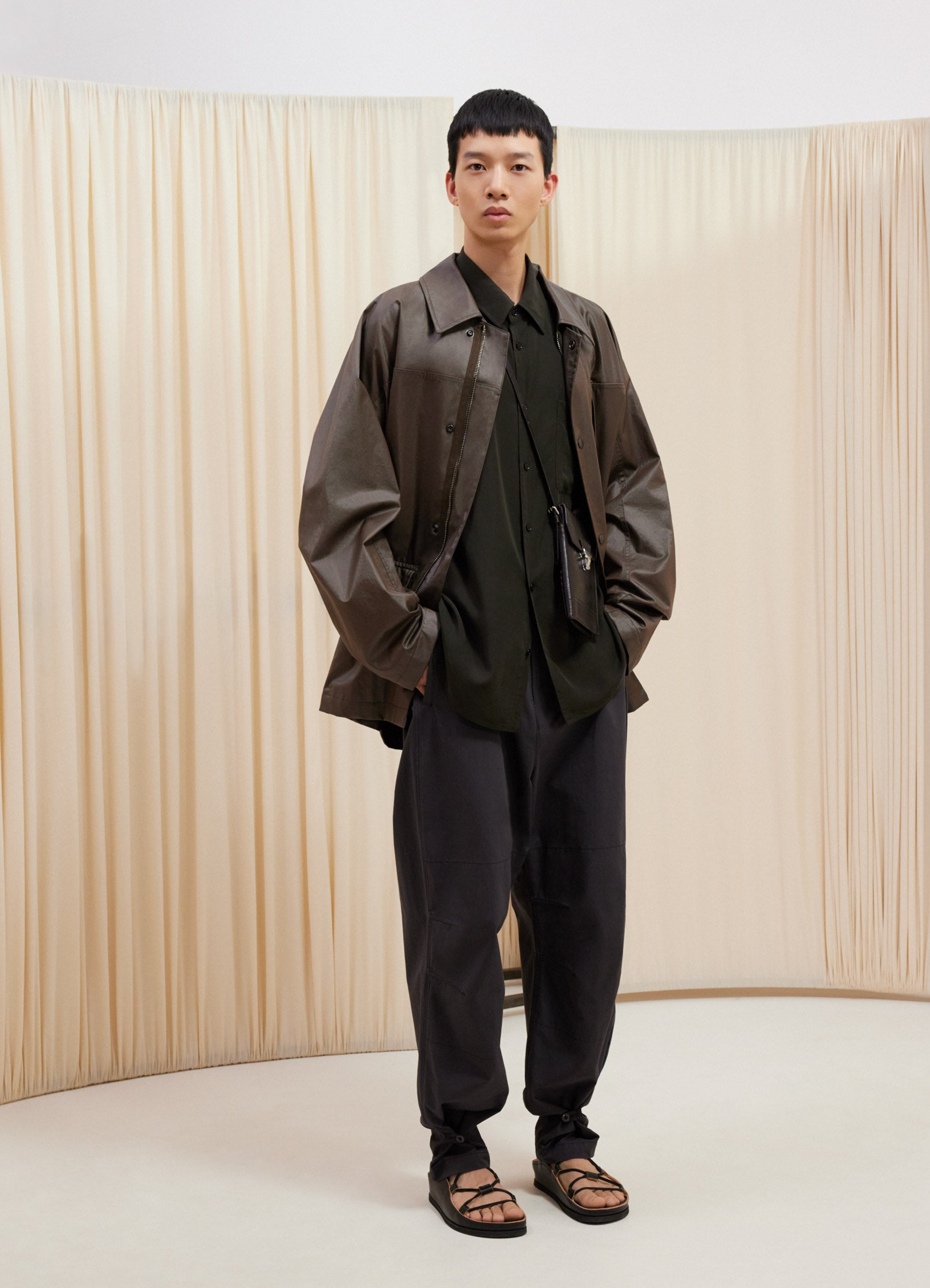 Maxi Military Pants in Anthracite Brown | LEMAIRE