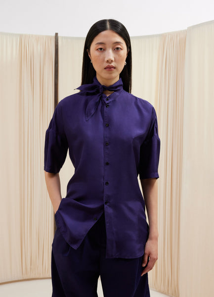 Short Sleeve Fitted Shirt with Scarf in Purple Iris | LEMAIRE
